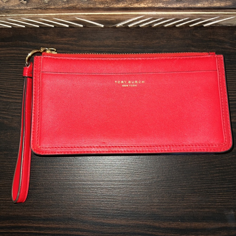 Tory burch Red wristlet
